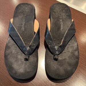 Vionic Flip Flops NEW - 11
